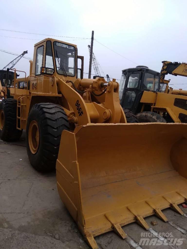 CAT 966F Фронтальні навантажувачі