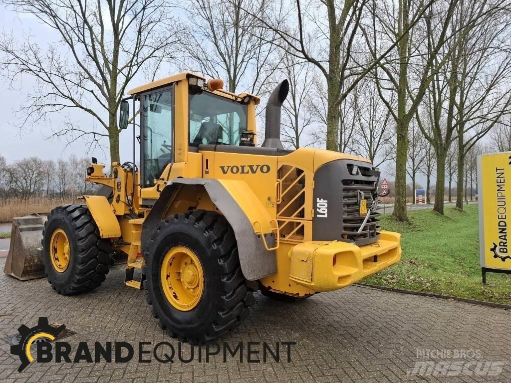 Volvo L60F Фронтальні навантажувачі