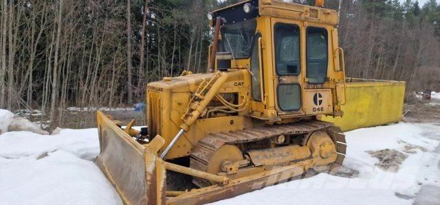 CAT D4E Гусеничні бульдозери