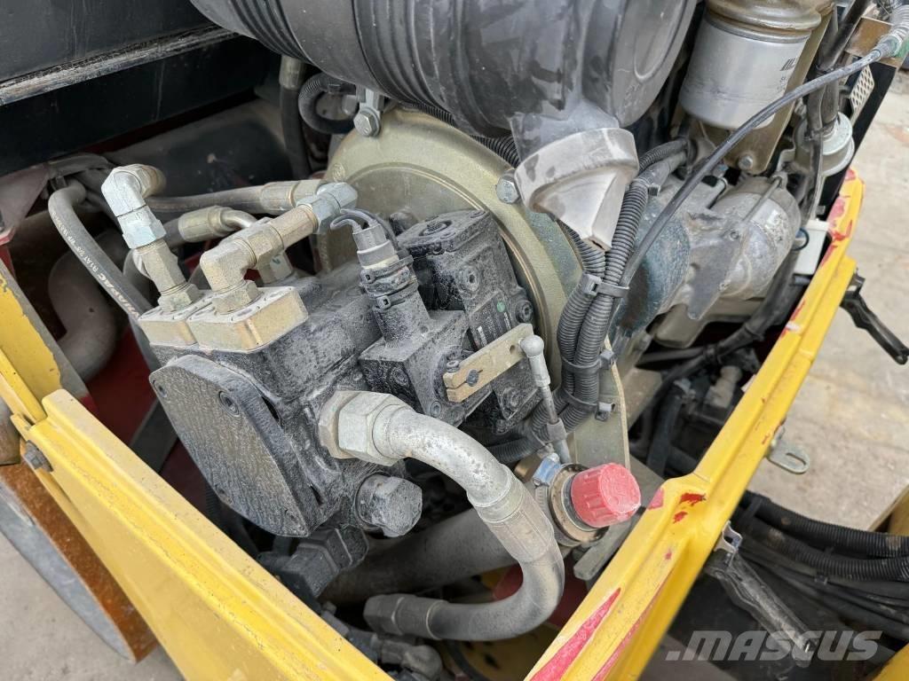 Dynapac CC1100 Котки тротуарні