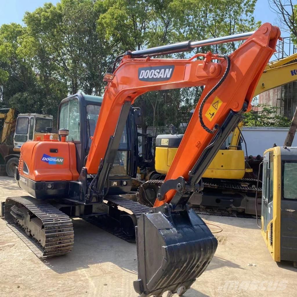 Doosan DX 55 Міні-екскаватори < 7т