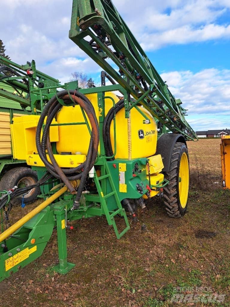 John Deere 740 i Причіпні обприскувачі