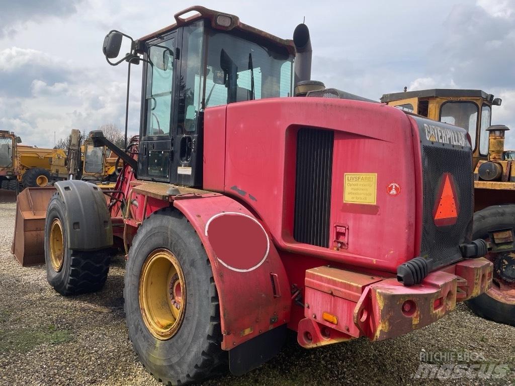 CAT 924G Фронтальні навантажувачі