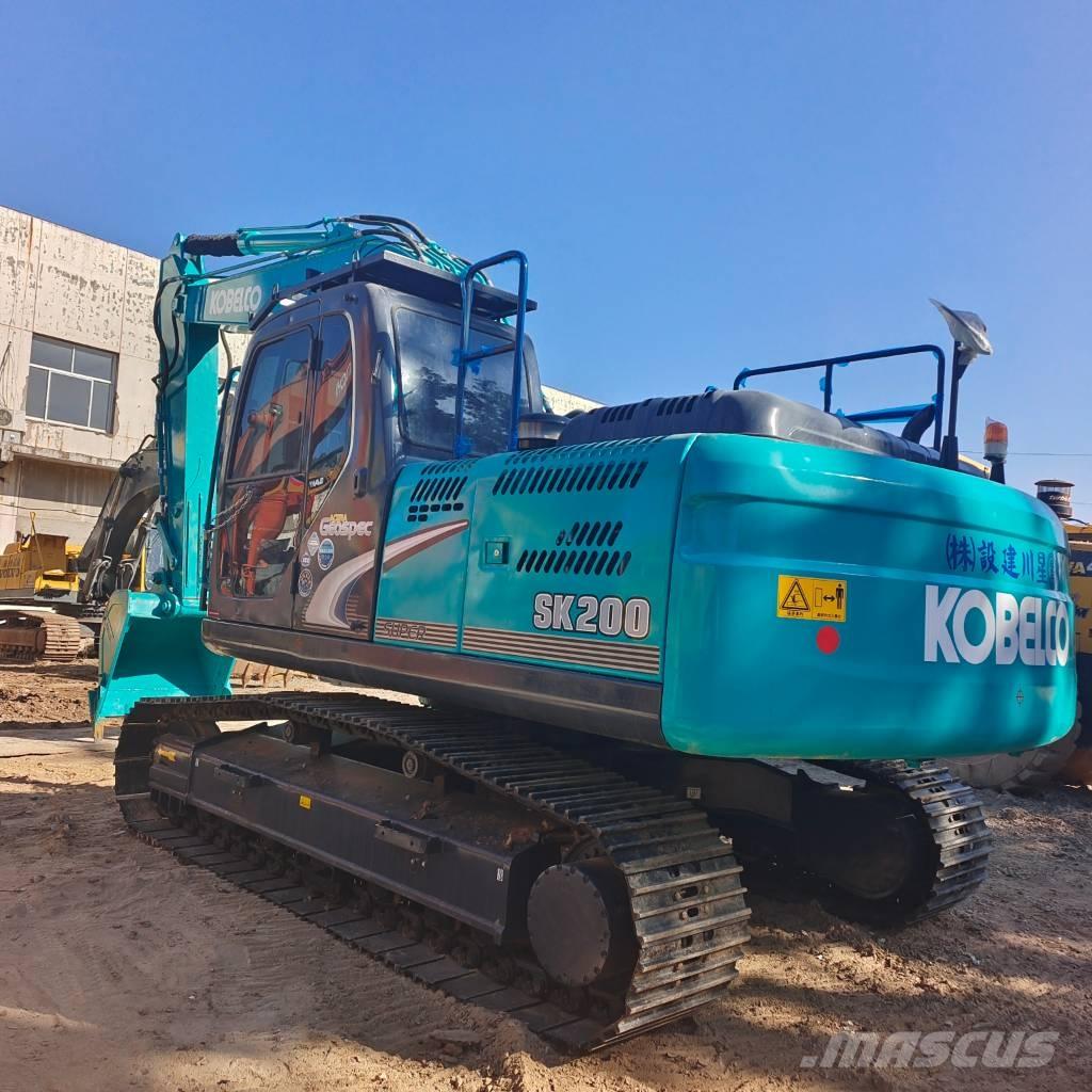 Kobelco SK 200-8 Гусеничні екскаватори