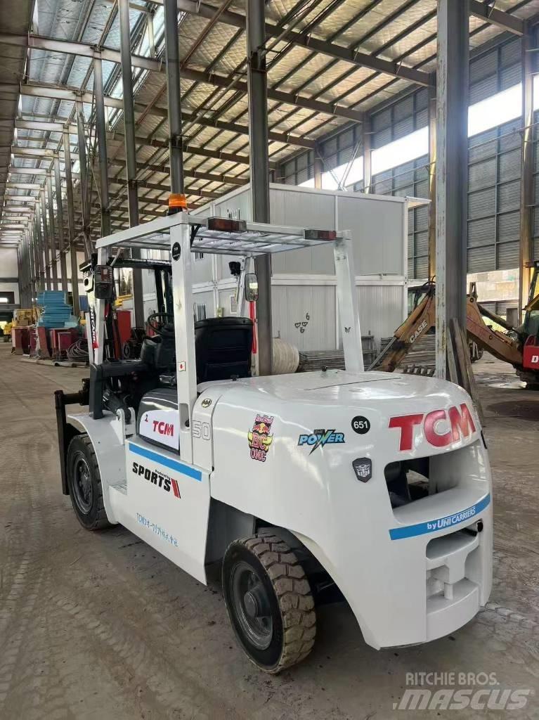 TCM FD50 Дизельні навантажувачі