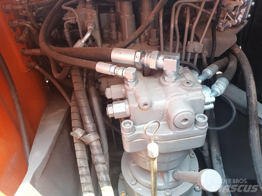Hitachi ZX 120 Гусеничні екскаватори