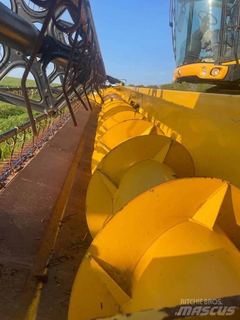 New Holland CX 8090 Зернозбиральні комбайни