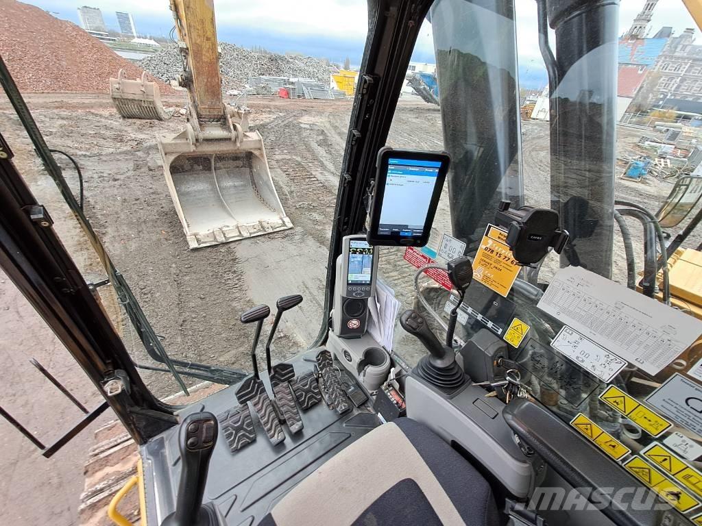 CAT 374FL Гусеничні екскаватори