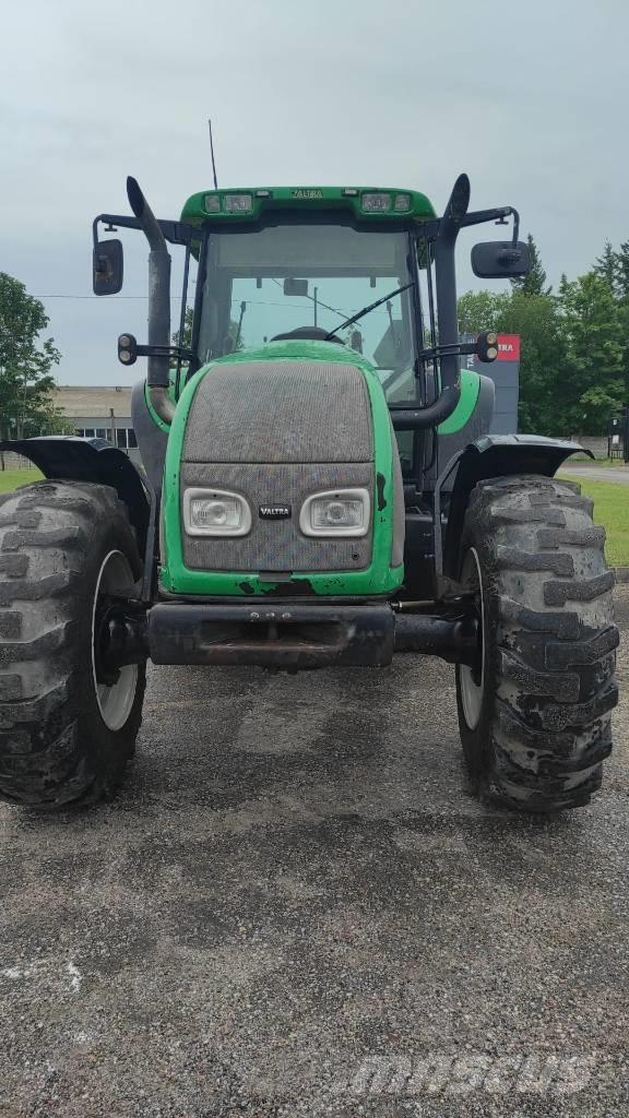 Valtra T170 Трактори