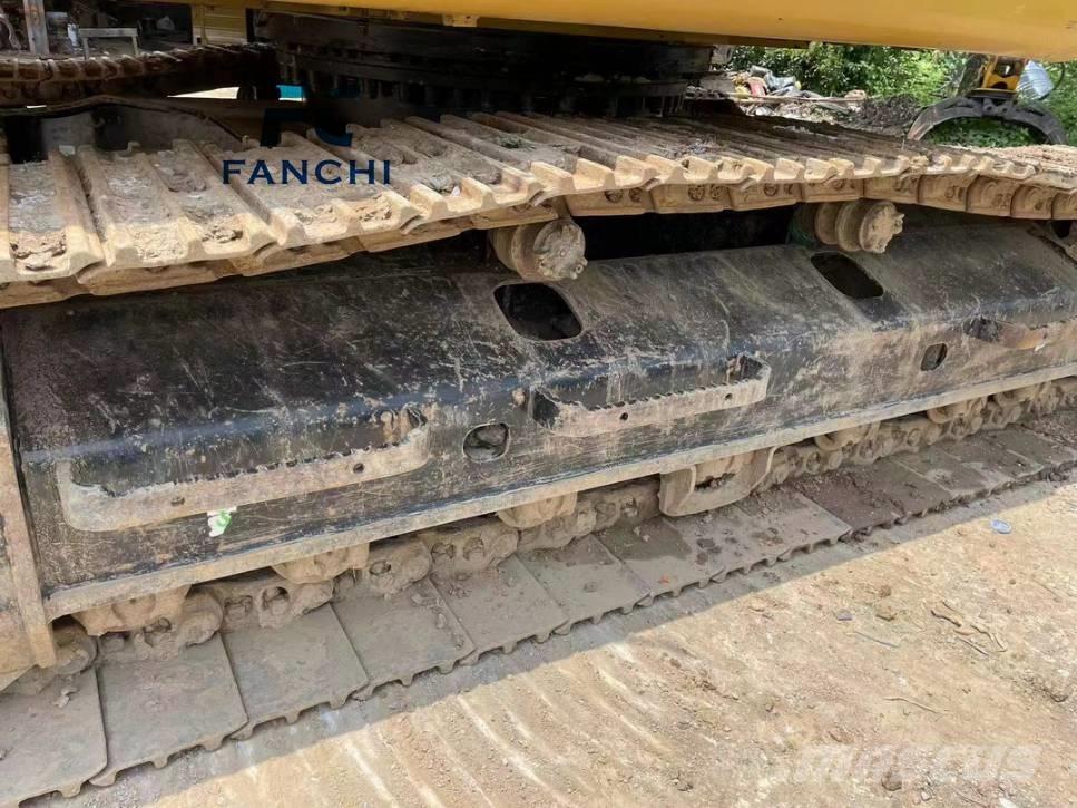 CAT 320 GC Гусеничні екскаватори