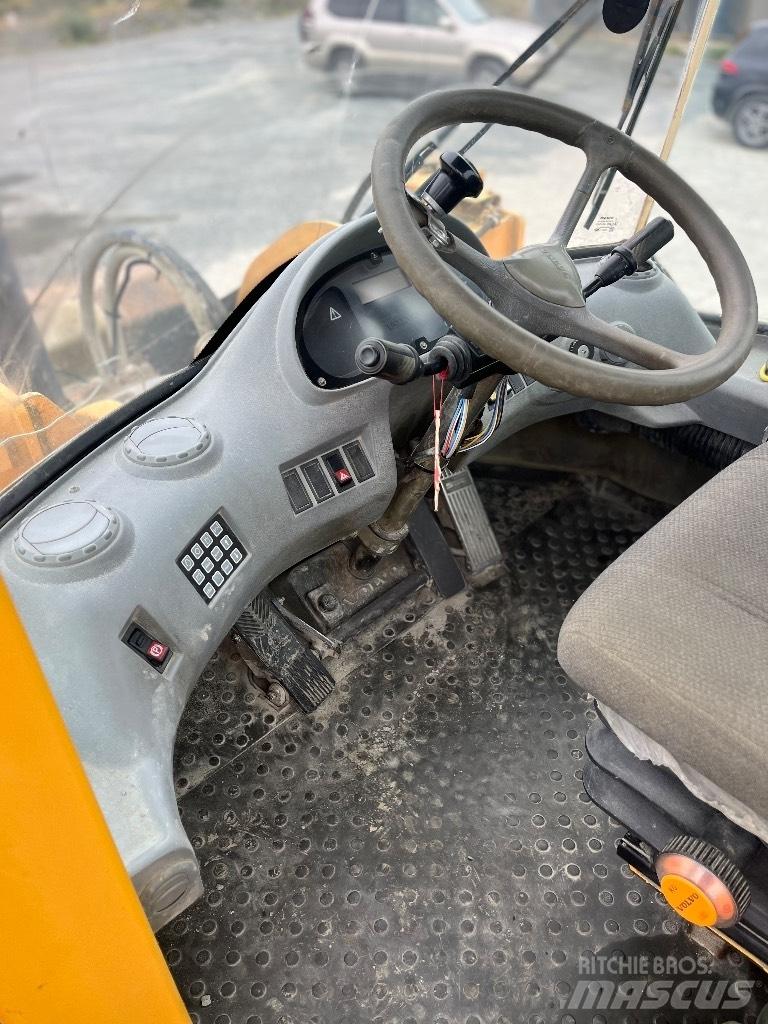 Volvo L 150 E Фронтальні навантажувачі