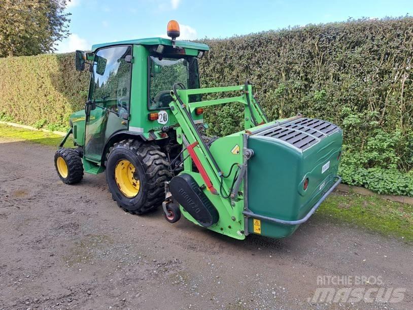 John Deere 2520 Трактори