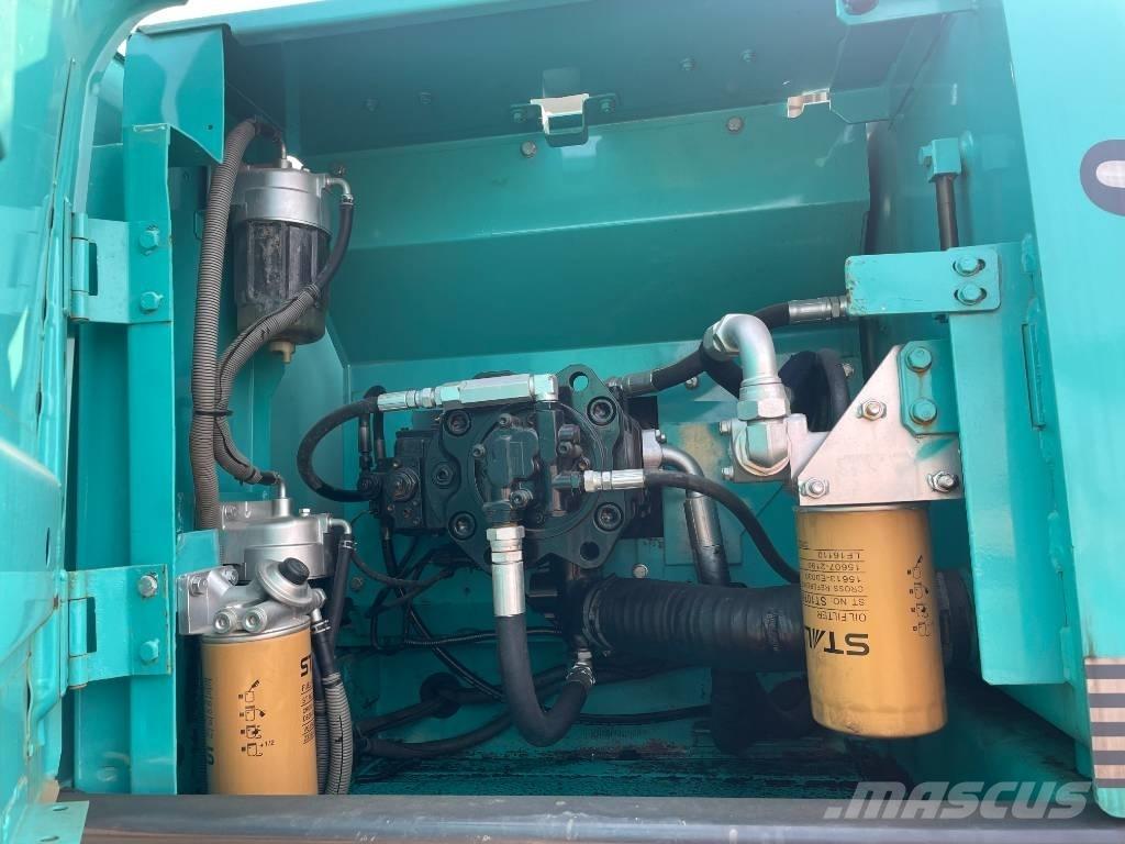 Kobelco SK 200 Гусеничні екскаватори