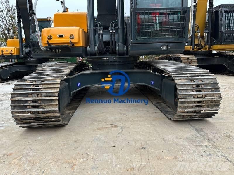 Hyundai R220LC-9S Гусеничні екскаватори