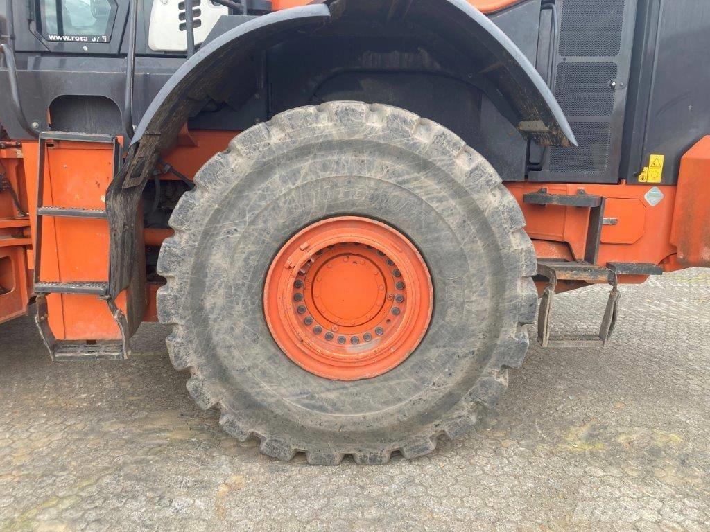 Hitachi ZW370-5B Фронтальні навантажувачі
