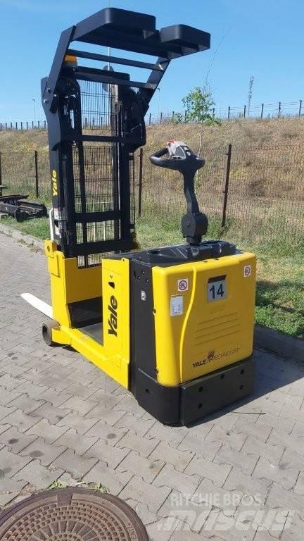 Yale MC10 Річ-трак із високим підйомом