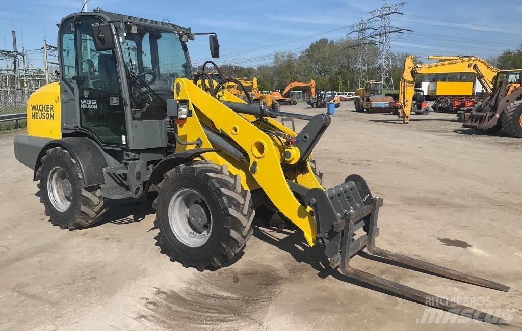 Wacker Neuson WL 70 Фронтальні навантажувачі
