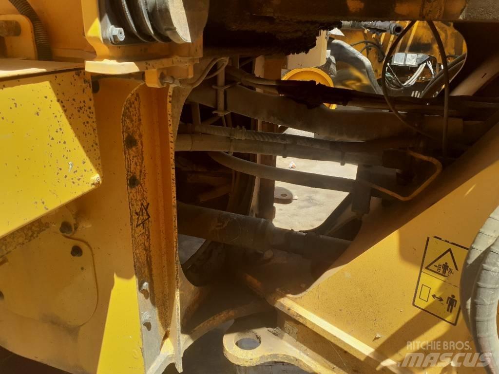 Volvo L 70 H Фронтальні навантажувачі