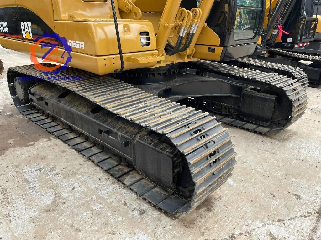 CAT 320 C Гусеничні екскаватори