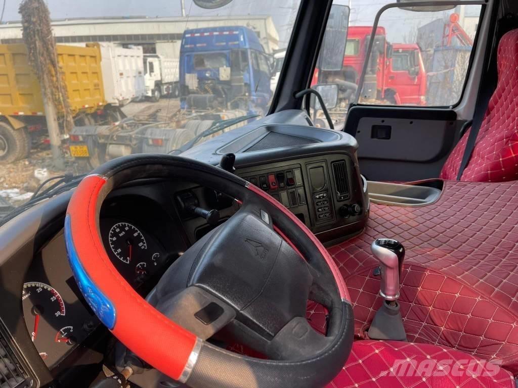 Howo tractor 371 Тягачі