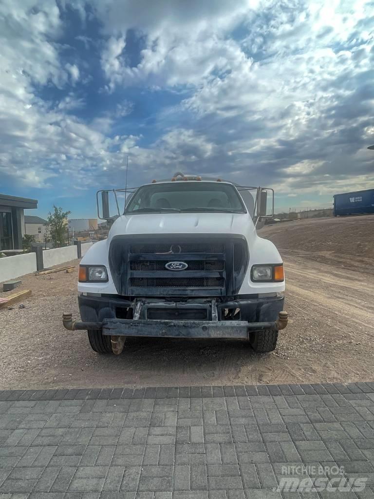 Ford F 750 XLT Поливальні машини