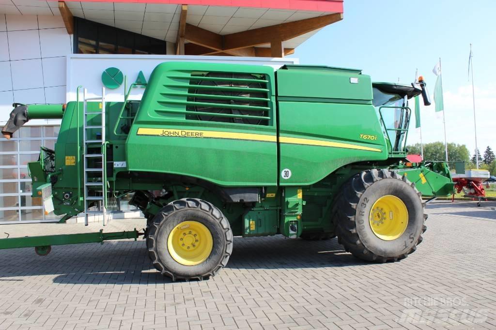 John Deere T 670 i Зернозбиральні комбайни