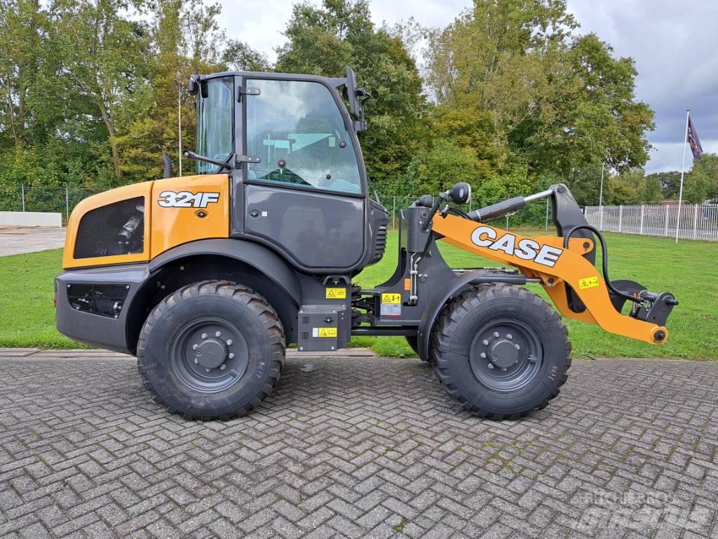 CASE 321F-HS Фронтальні навантажувачі