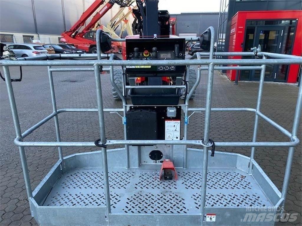 Manitou 200ATJE Колінчаті підйомники