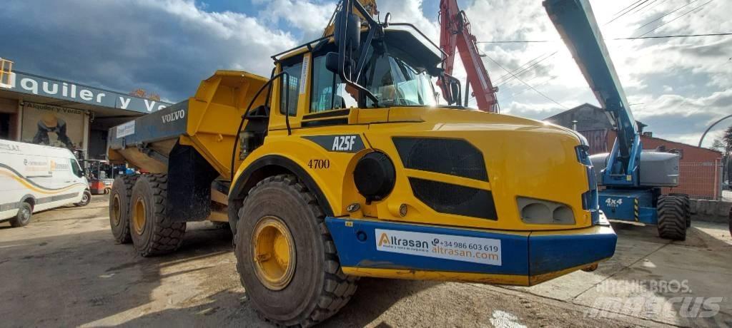 Volvo A 25 F Зчленовані самоскиди