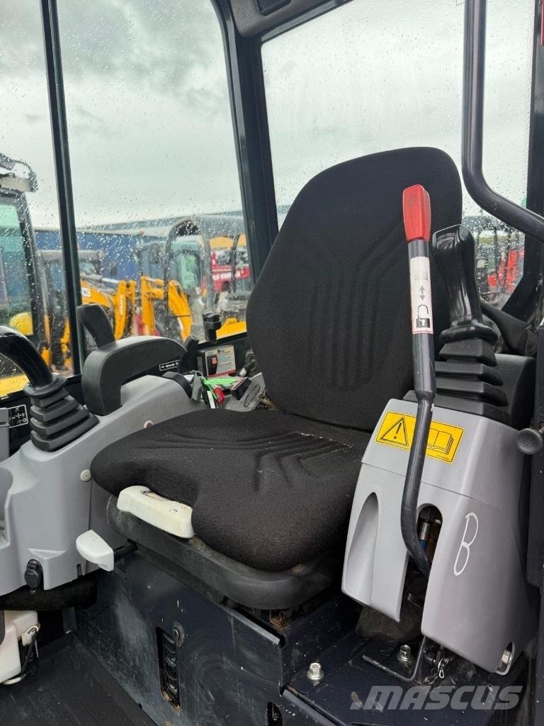 Kubota U 27-4 Міні-екскаватори < 7т