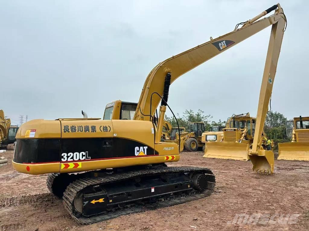 CAT 320 C L Екскаватори з великим вилітом