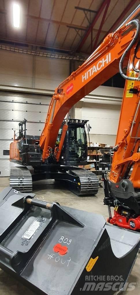 Hitachi ZX 210 LC-7 Гусеничні екскаватори