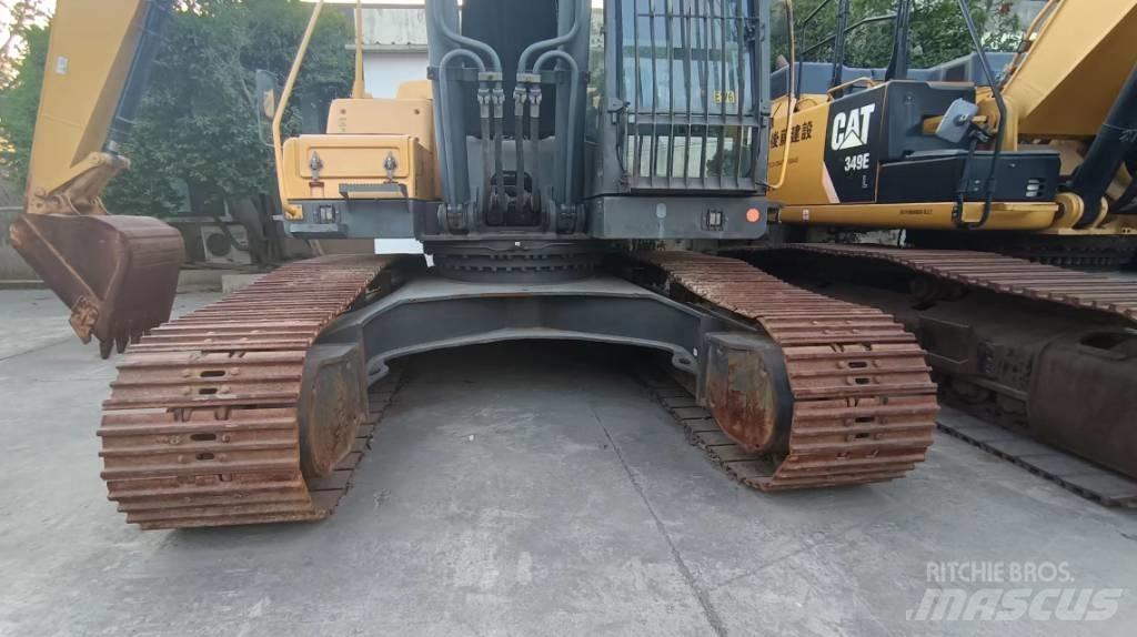 Volvo EC 380 D L Гусеничні екскаватори