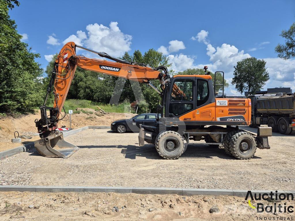 Doosan DX 170 W-5 Колісні екскаватори