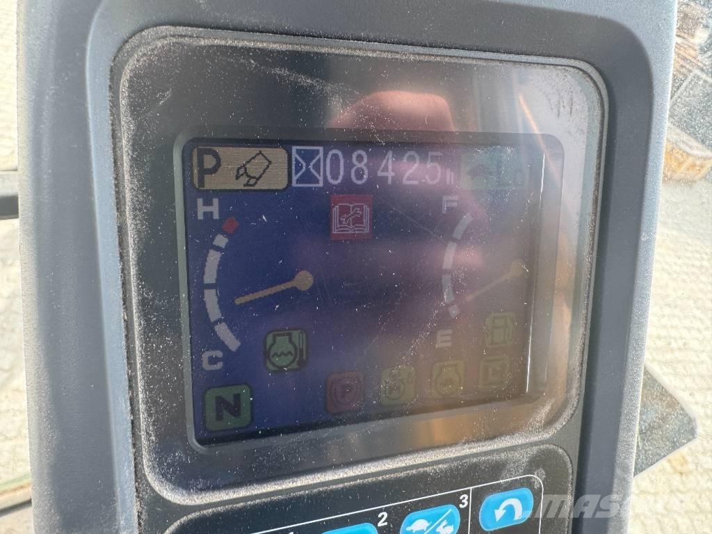 Komatsu PW 200-7 Колісні екскаватори