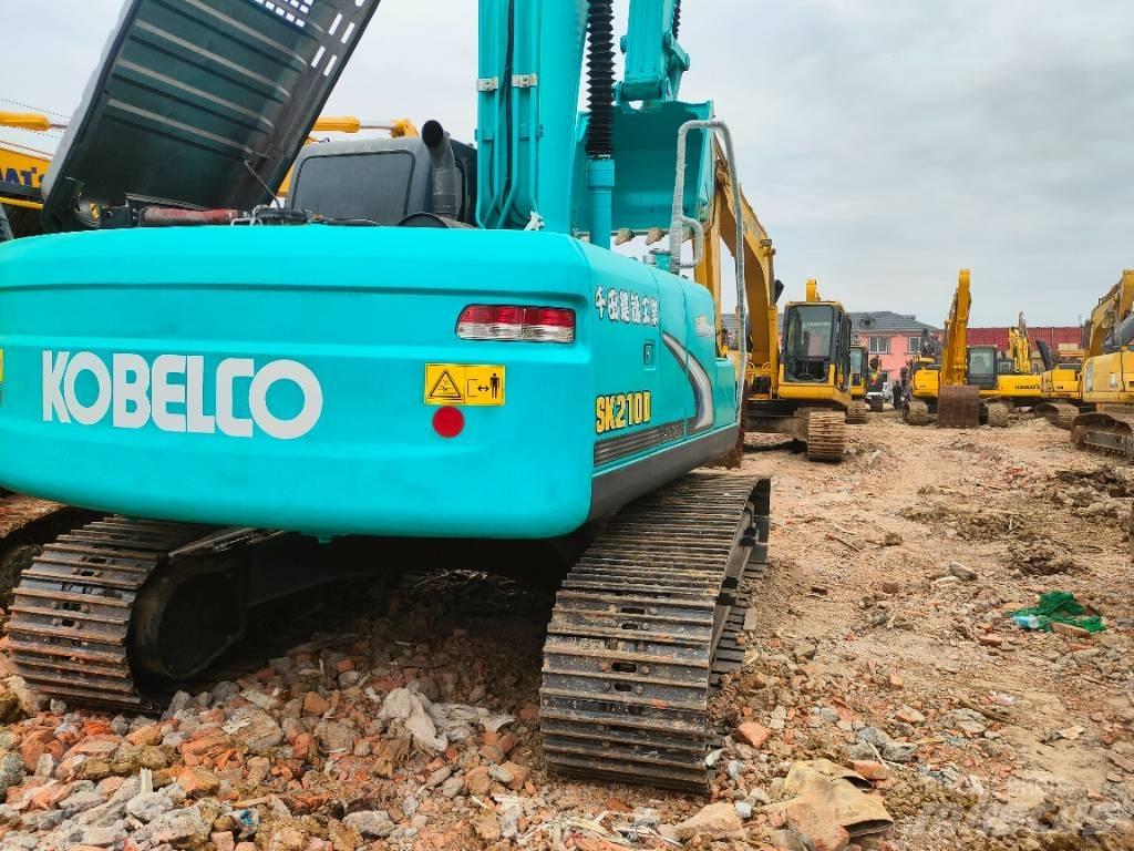 Kobelco SK 210 D Гусеничні екскаватори