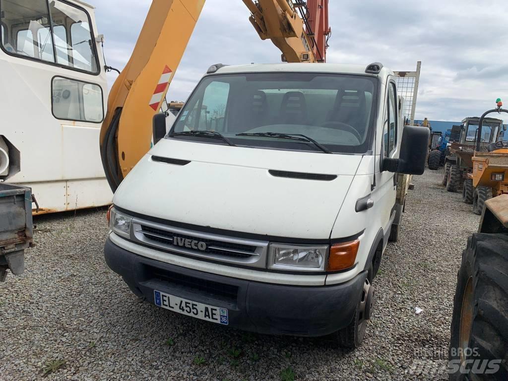 Iveco 35.10 Фургони-самоскиди