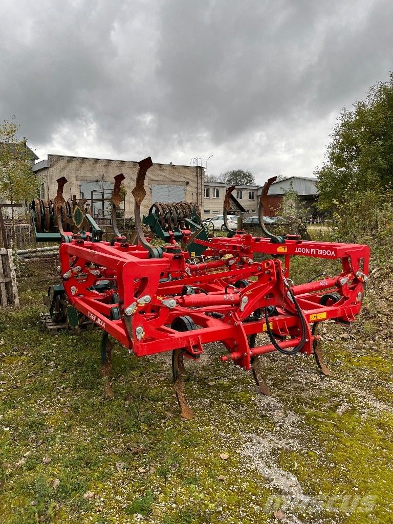  Voogel Noot Cult-402 Плуги