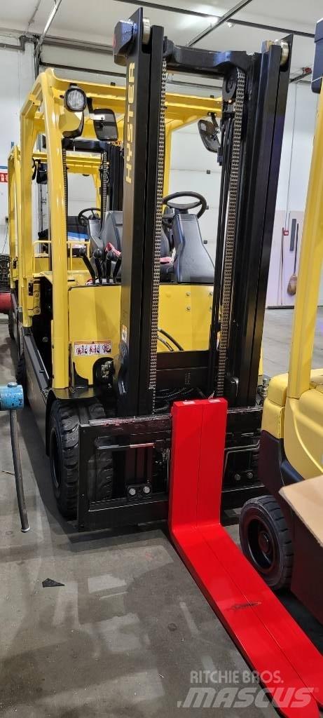 Hyster J3.0XN Електронавантажувачі