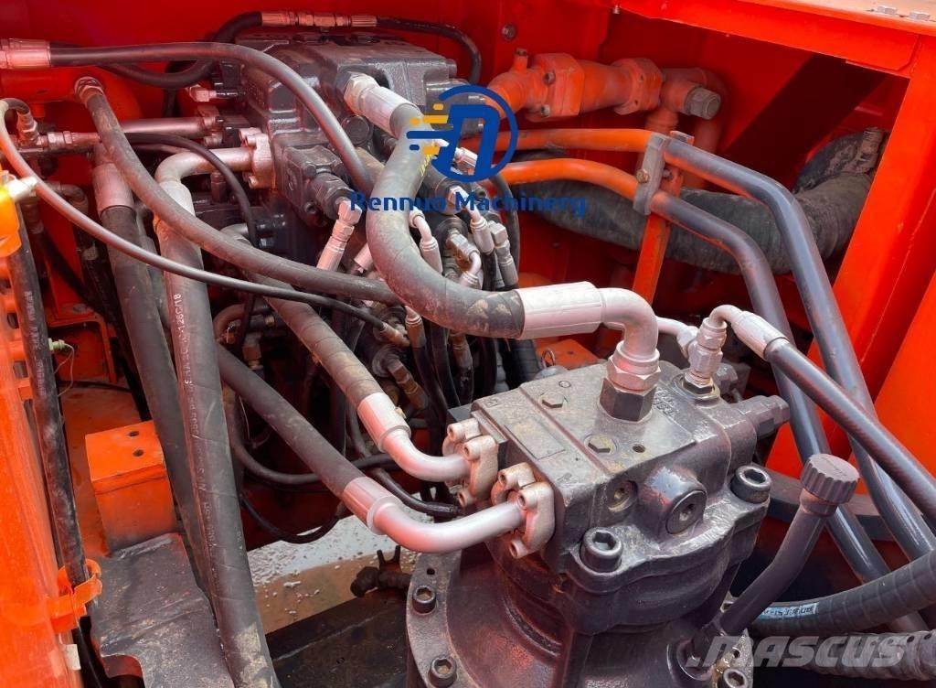Doosan DX 300 Гусеничні екскаватори