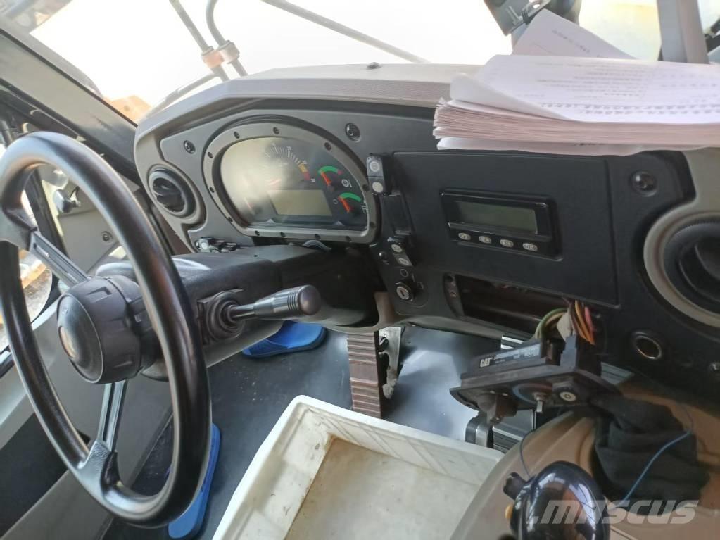 CAT 773 F Кар`єрні самоскиди