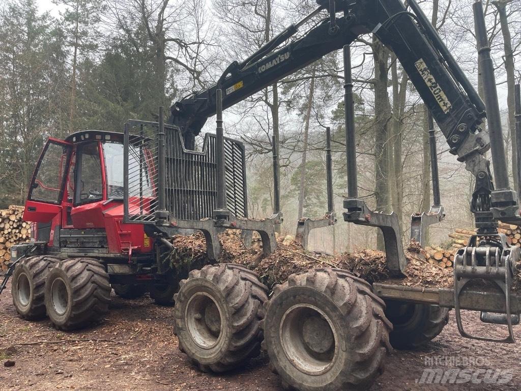 Komatsu 875 Форвардери