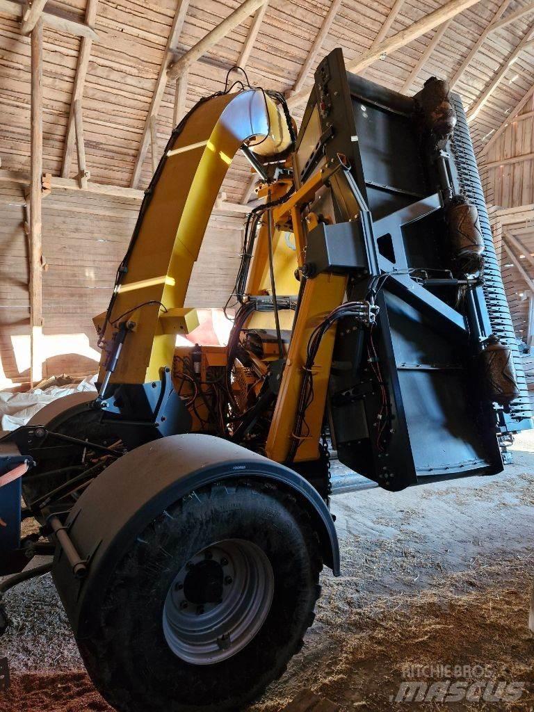 Elho Cobra 7710 T Фуражні комбайни
