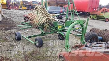 Krone swadro 461 Граблі і сінозворушувачі