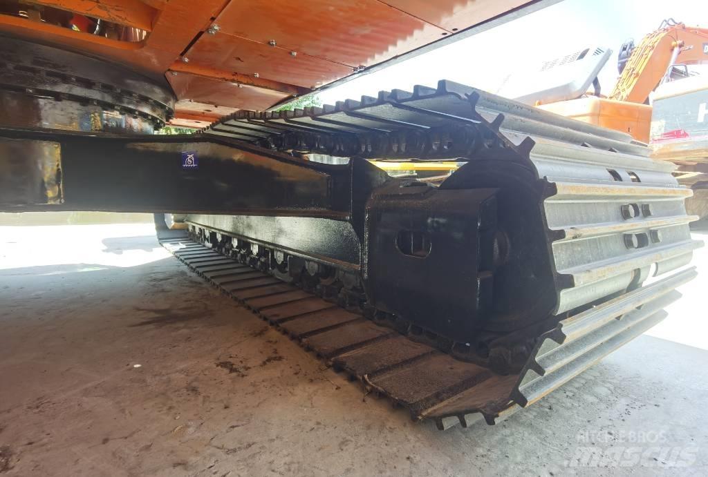 Doosan DX 225 LC Гусеничні екскаватори
