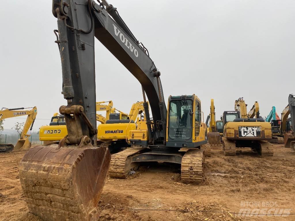 Volvo EC210BLC Гусеничні екскаватори