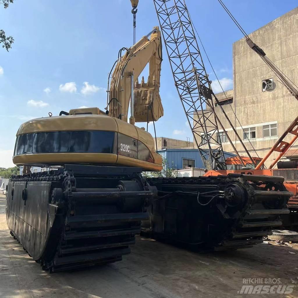 CAT 320 C Екскаватори-амфібії