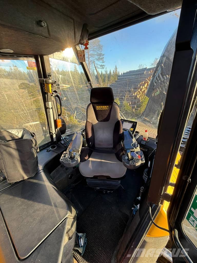 Ponsse Fox Харвестери