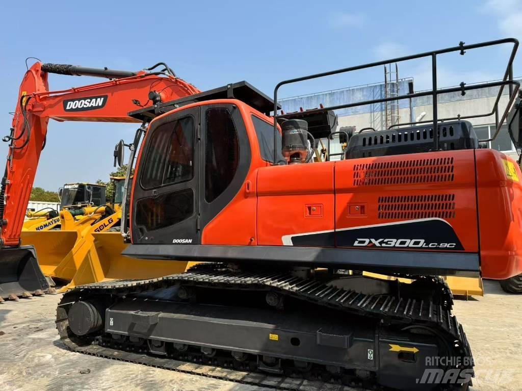 Doosan DX 300 LC-9C Гусеничні екскаватори