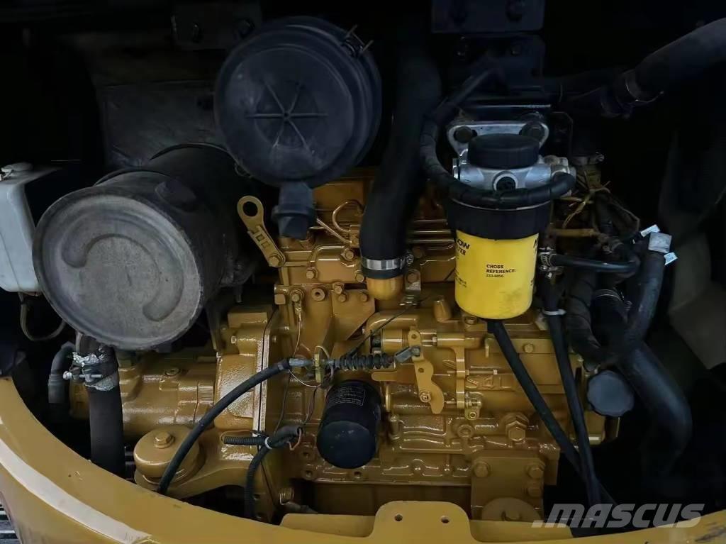 CAT 304 CR Міні-екскаватори < 7т